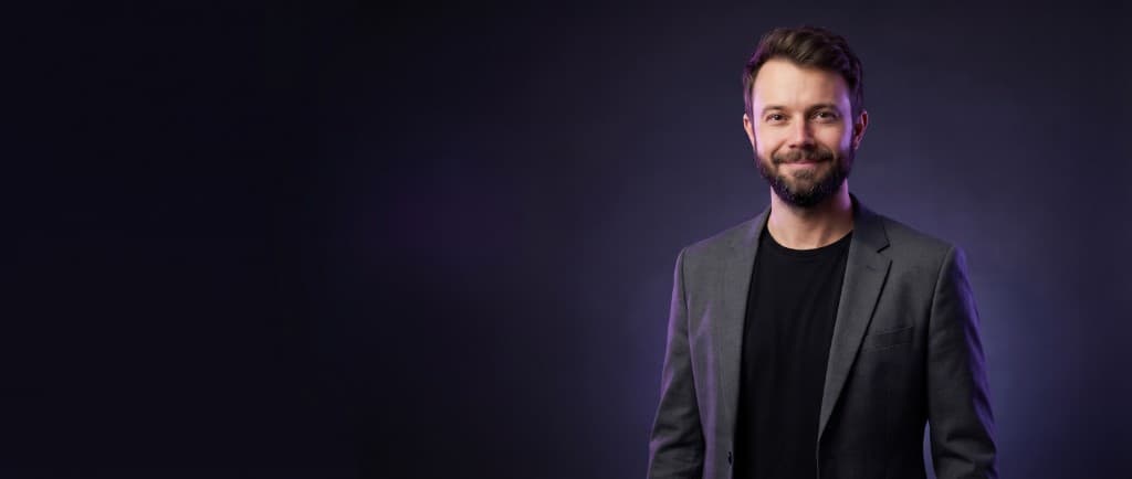 Frank Houbre, formateur IA, réalisateur IA et créateur vidéo