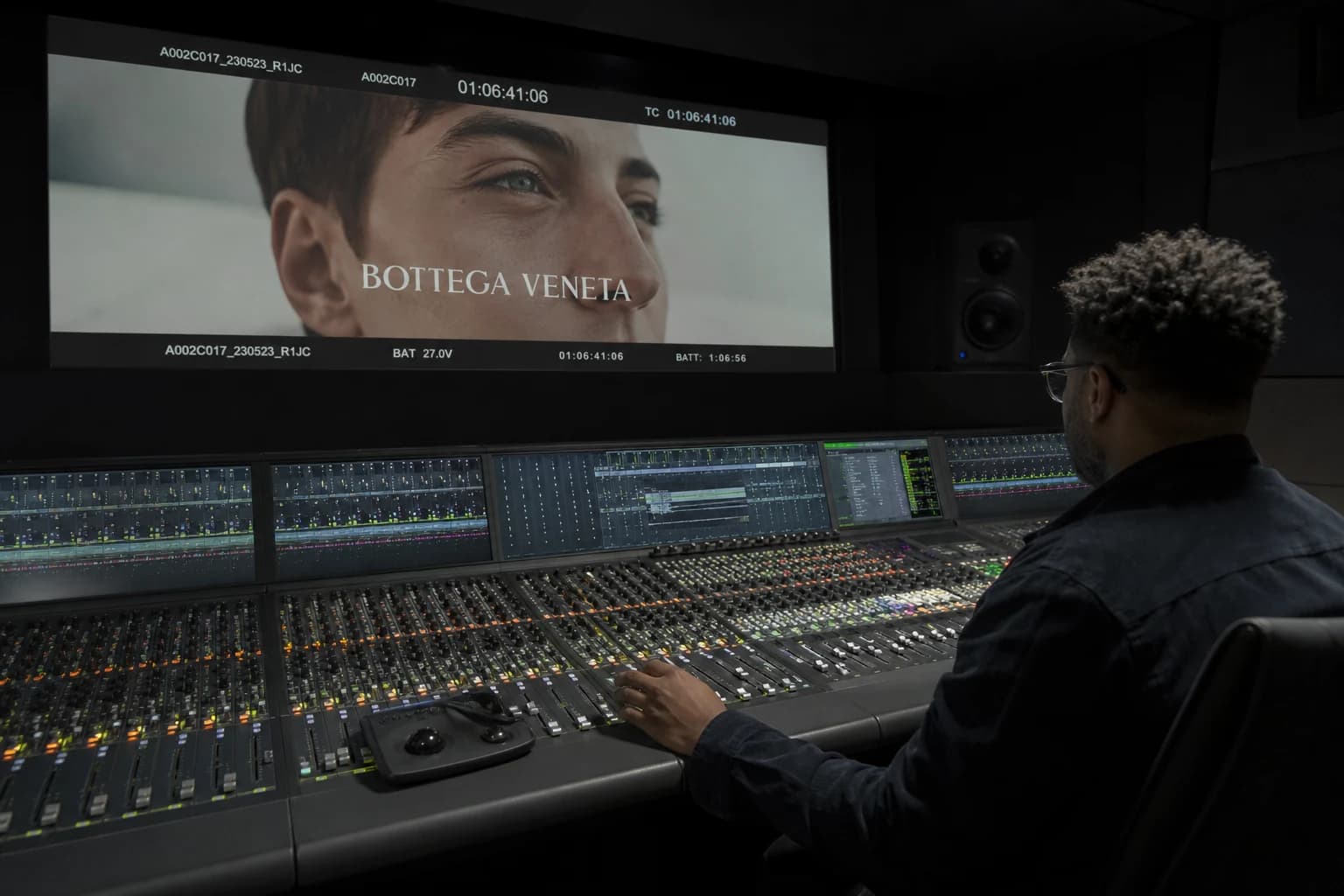 Illustration pour « Comment mixer audio et image pour un rendu cinéma »