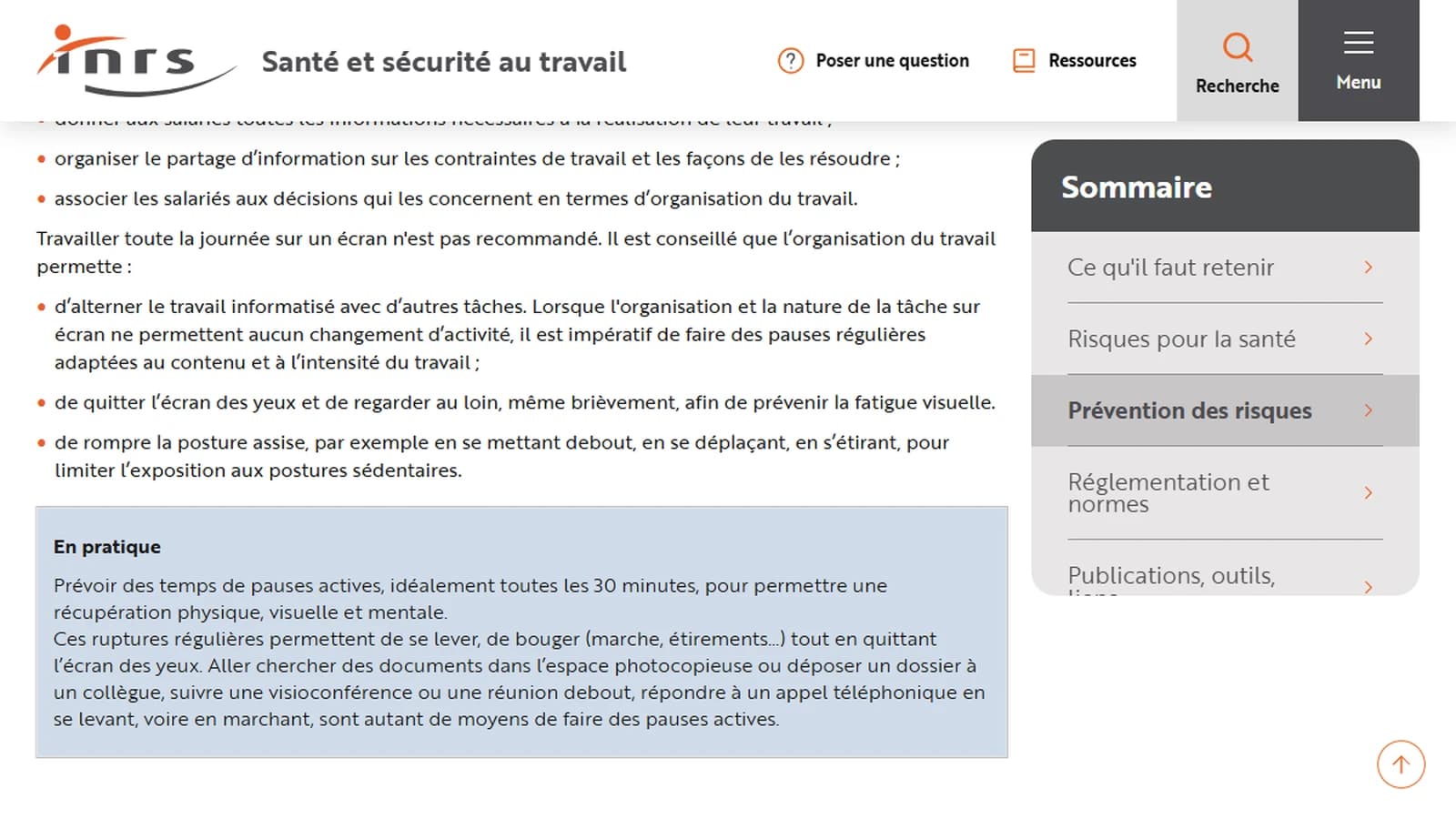 Page de l'INRS sur la prévention des risques du travail sur écran, encadré En pratique recommandant des pauses actives idéalement toutes les 30 minutes